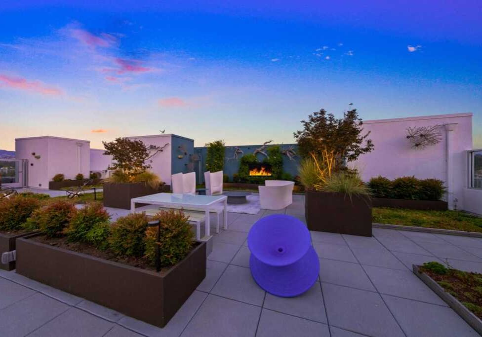 LENOX HOMES - WALNUT CREEK CONDOS